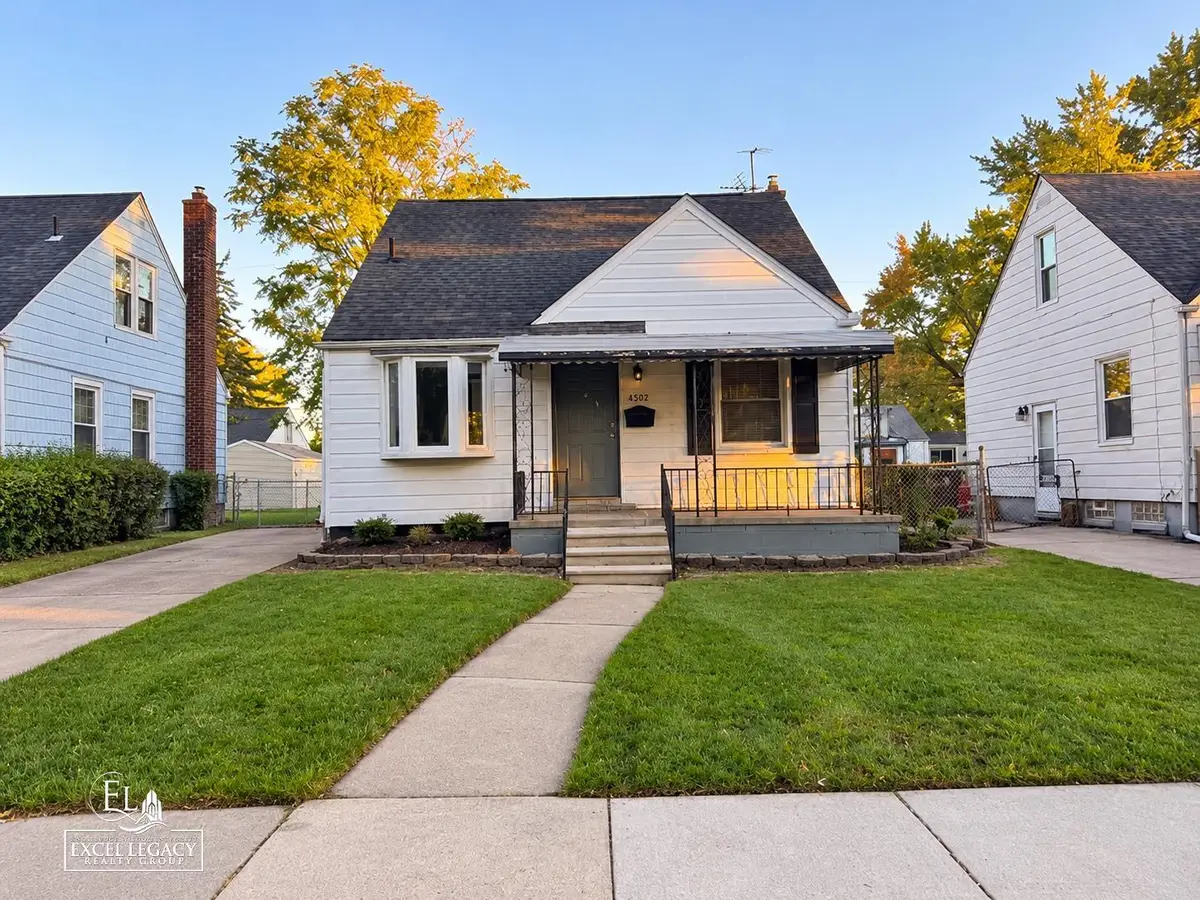 8219 Standard ST, Center Line, MI 48015 - #1