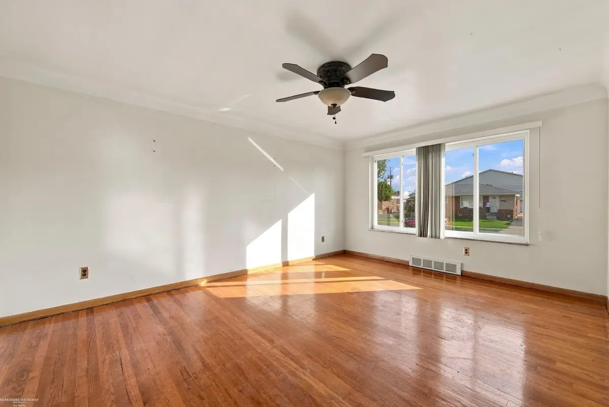 17151 Wilson AVE, Eastpointe, MI 48021 - #1
