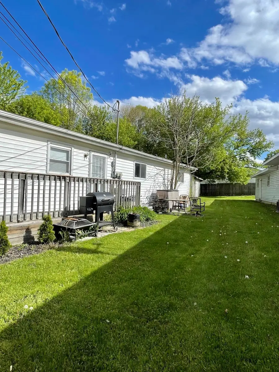 2026 James AVE, Owosso, MI 48867 - #3