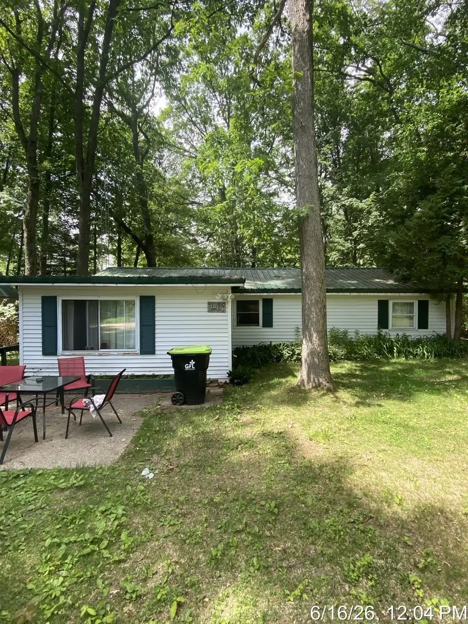 1021 Pocahontas RD, Harrison, MI 48625 - #1