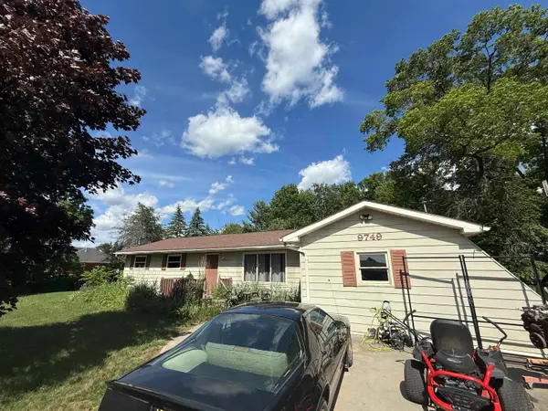 9749 Bell RD, BirchRun, MI 48415
