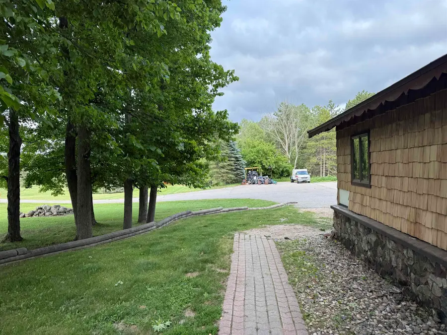 670 E Rose City RD, Cumming, MI 48654 - #3