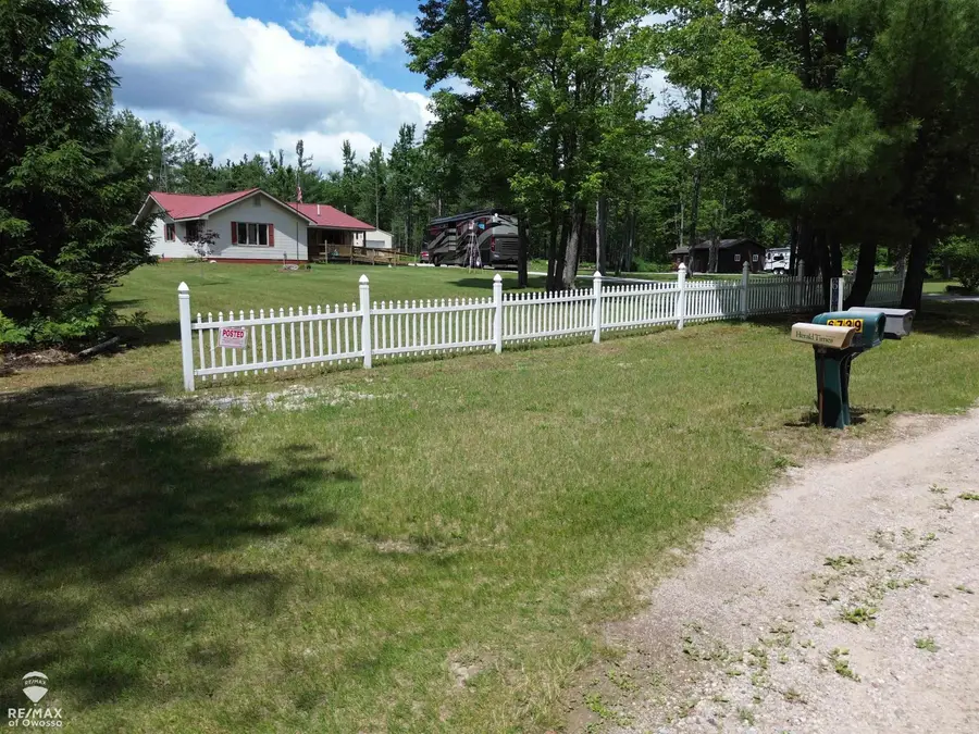6800 Birch Valley TRL, Vanderbilt, MI 49795 - #2