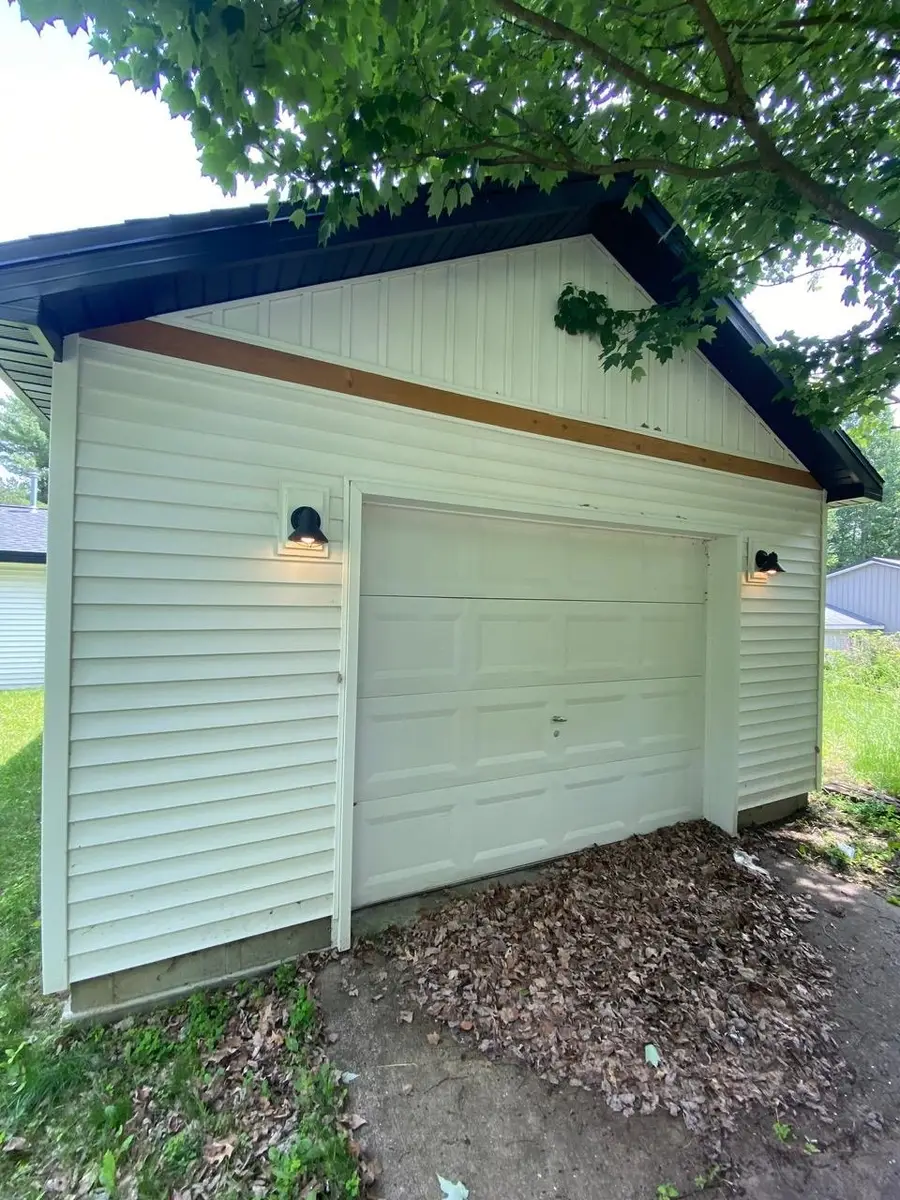 8332 Tedrow TRL, Marion, MI 49665 - #2