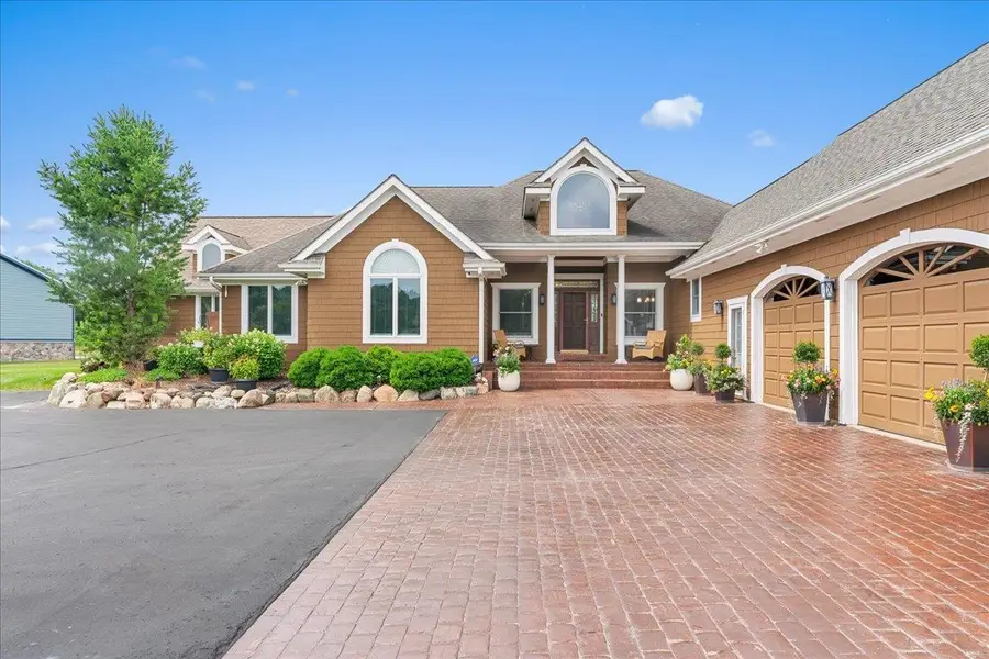1851 N Chipman RD, Owosso, MI 48867 - #2