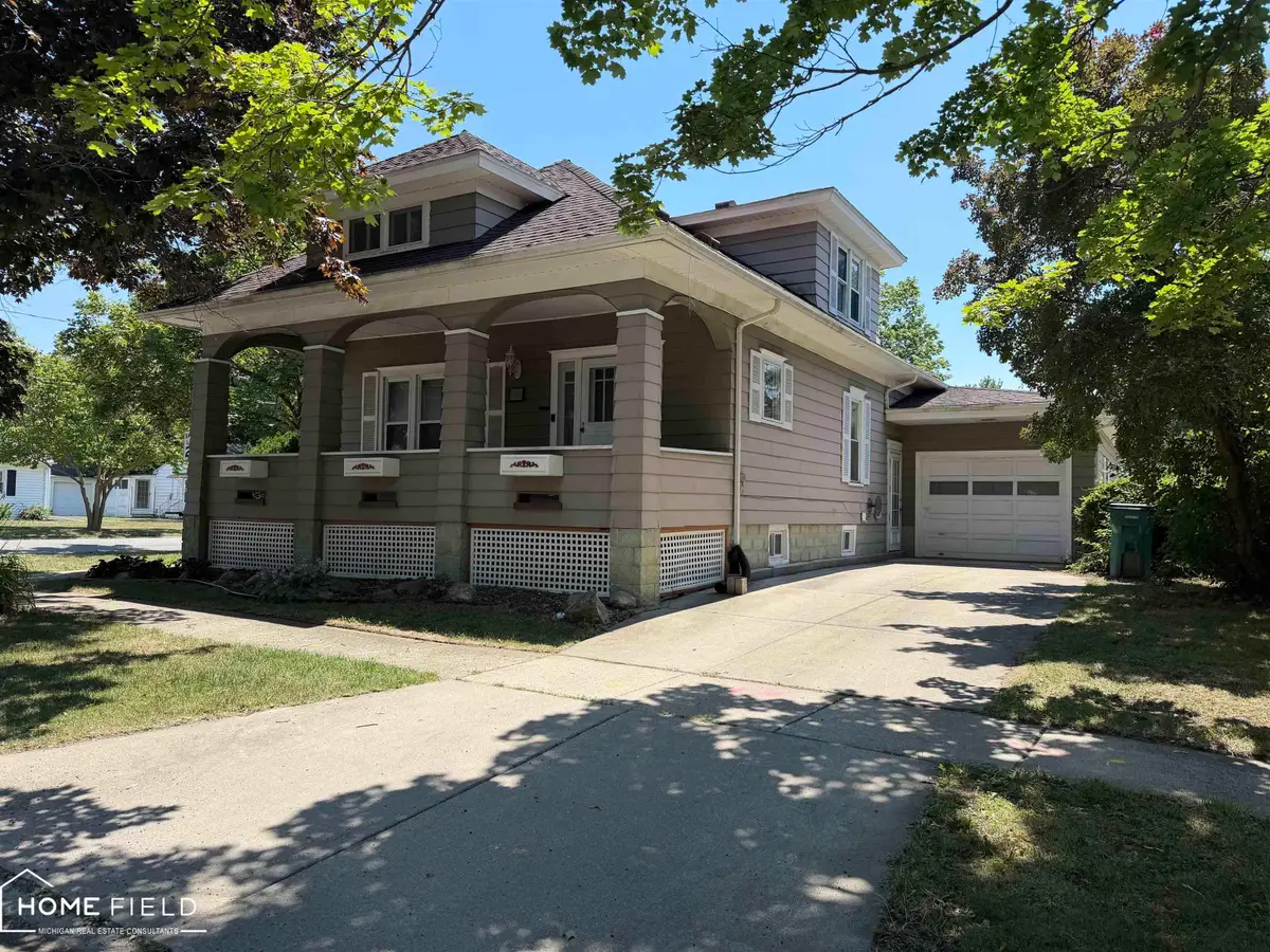 803 Ament ST, Owosso, MI 48867 - #1