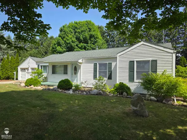 3112 W Bennington RD, Owosso, MI 48867