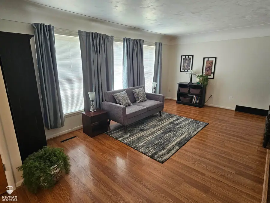 519 Moore  ST, Owosso, MI 48867 - #3