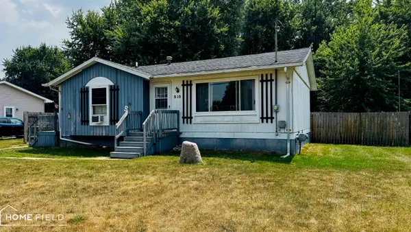 810 E King ST, Corunna, MI 48817