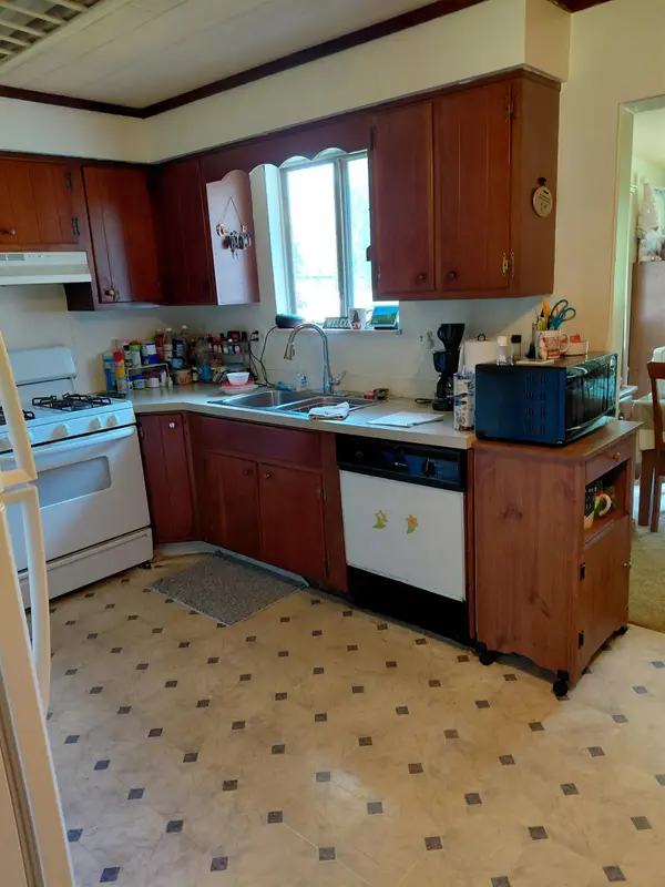 7946 Chalet CMN, Saginaw, MI 48609