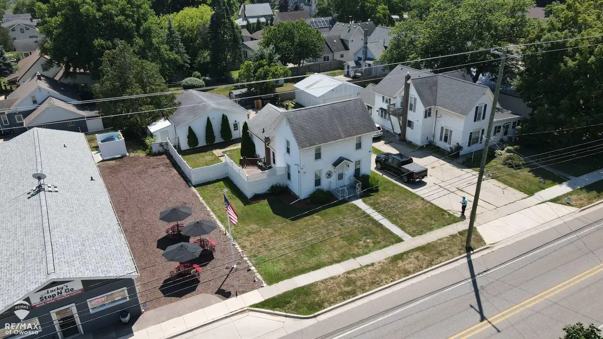 614 E Oliver ST, Owosso, MI 48867 - #1