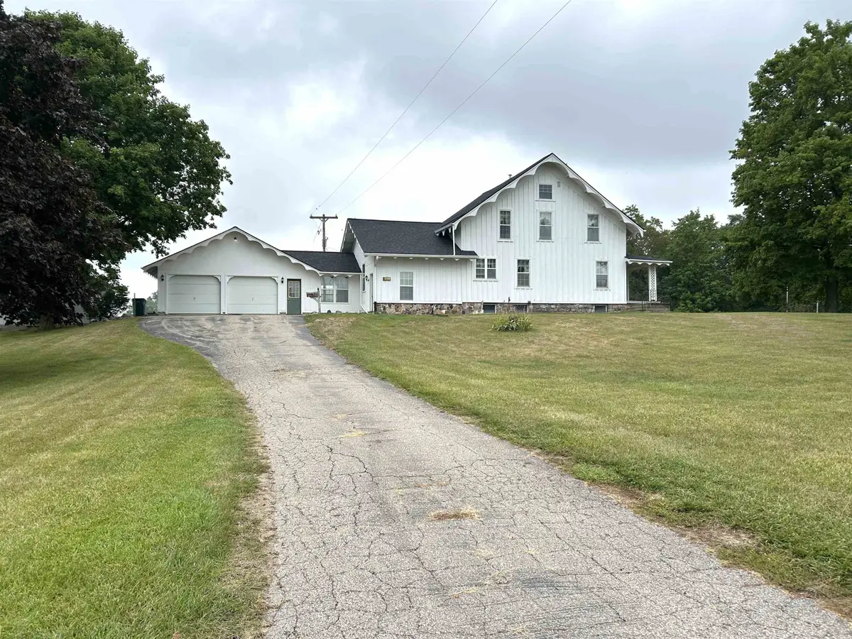 5821 Cole RD, Bancroft, MI 48414 - #1