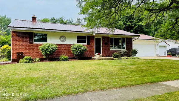 805 Huntington DR, Owosso, MI 48867