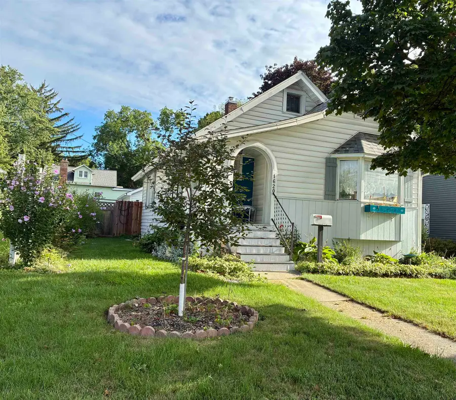 1620 W Main ST, Owosso, MI 48867 - #2