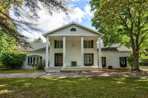 3298 Foss DR, Saginaw, MI 48603