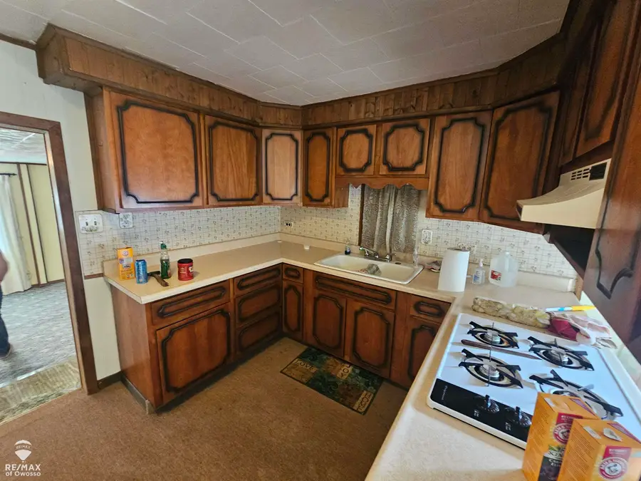 1011 Walnut ST, Owosso, MI 48867 - #2