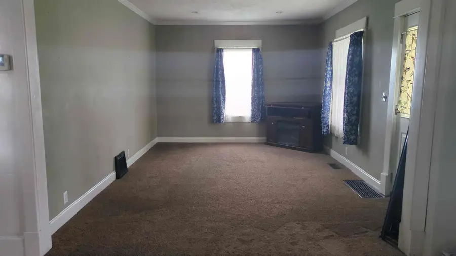 522 Ryan ST, Owosso, MI 48867 - #3