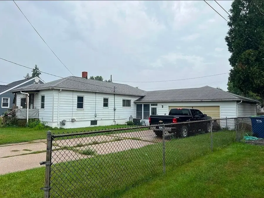 2700 S Jefferson ST, Bay City, MI 48708 - #2
