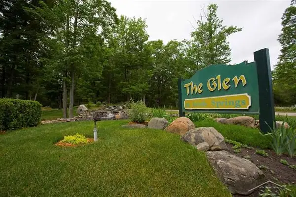 5757 Dunnaway Dr, Caseville, MI 48725