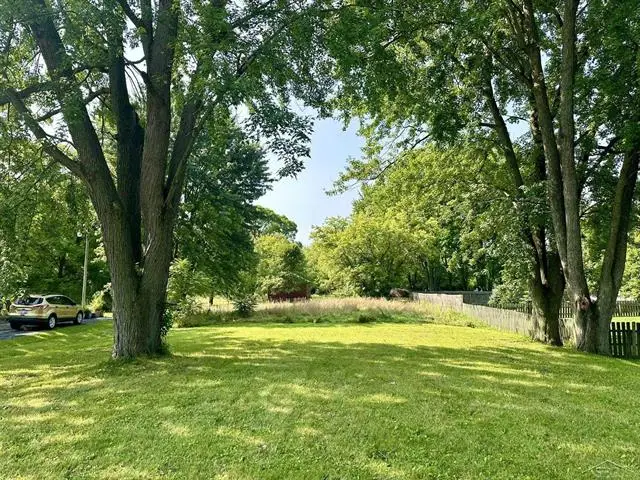 6929 Wegner RD, Saginaw, MI 48609 - #1