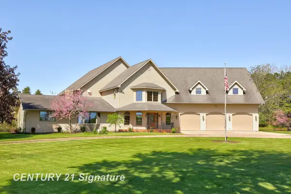 4285 N Iva RD, Hemlock, MI 48626