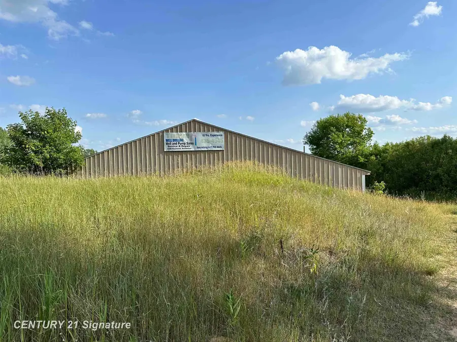 60 Estey RD, Beaverton, MI 48612 - #3