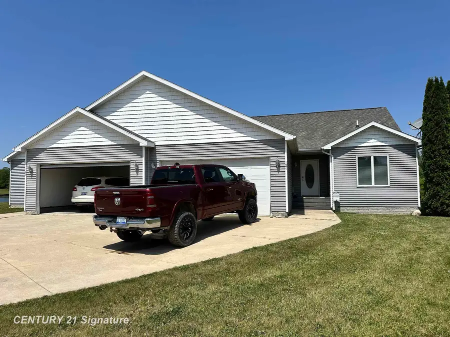 123/125 Pearson ST, Beaverton, MI 48612 - #2