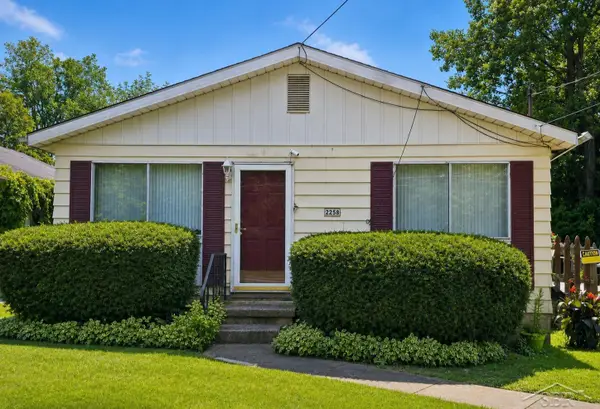2258 California AVE, Saginaw, MI 48601