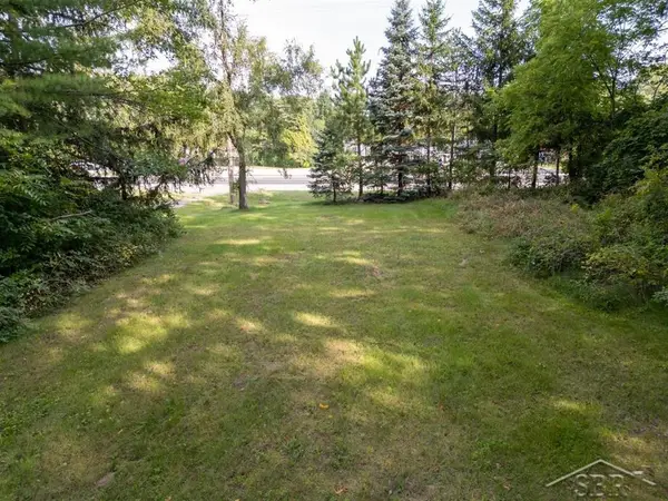 3317 Isabella ST, Midland, MI 48640