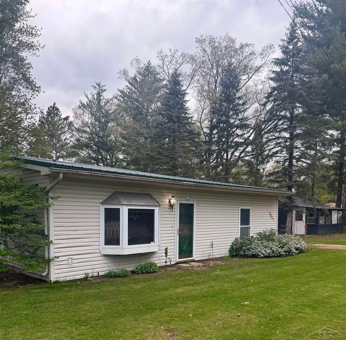 2427 Courtney DR, Harrison, MI 48625 - #1