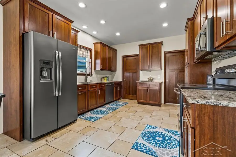 215 Water ST, Harbor Beach, MI 48441 - #3