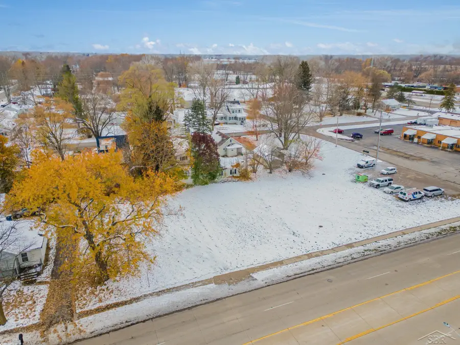 6250 Dixie HWY, Bridgeport, MI 48722 - #2