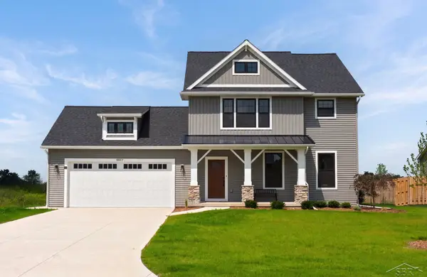 8657 Foxtail Trail ST, Freeland, MI 48623