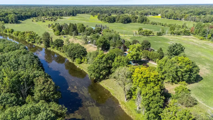 456/458 E Chippewa River RD, Midland, MI 48640 - #2