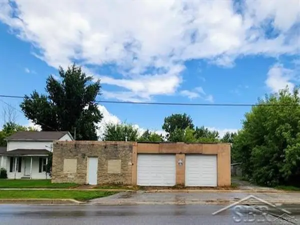 244 shattuck RD, Saginaw, MI 48604