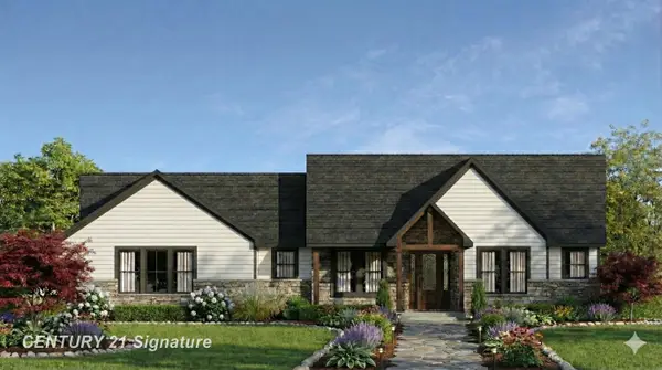 23 E Grove CT, Freeland, MI 48623