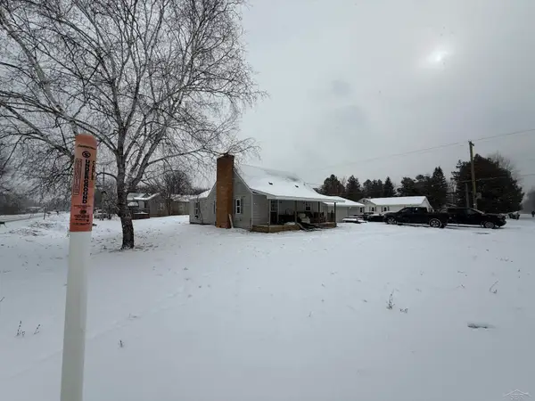 3493 Pine River RD, Standish, MI 48658