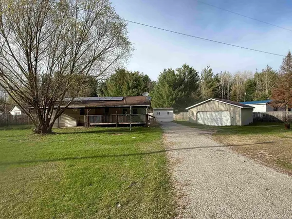 2559 E Pine River TRL, Mikado, MI 48745
