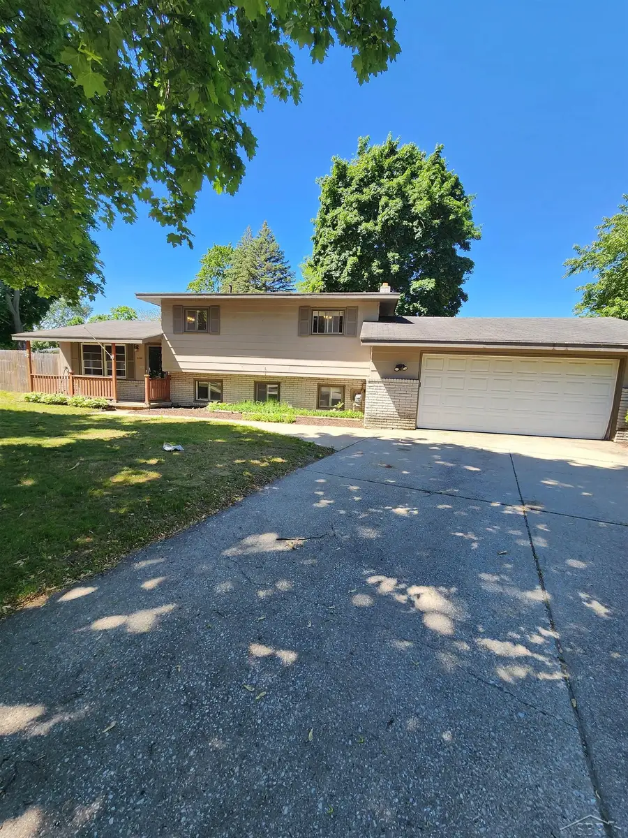 2304 Judith CT, Midland, MI 48642 - #2