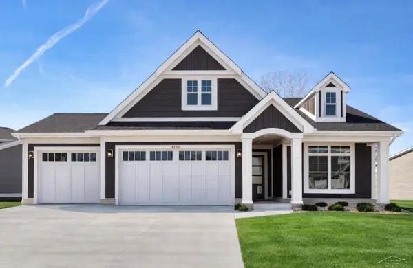 4125 Village Green DR, Freeland, MI 48623