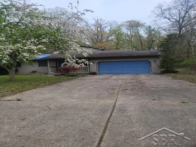 3861 Jim DR, Bridgeport, MI 48722 - #1