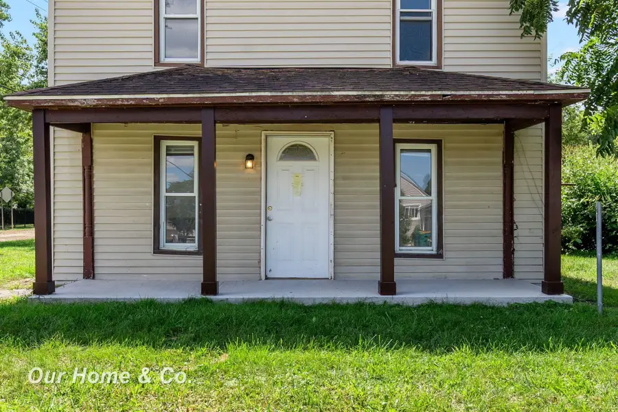 36505 Bismark RD, New Boston, MI 48164 - #2