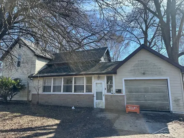 609 Olive RD, StLouis, MI 48880