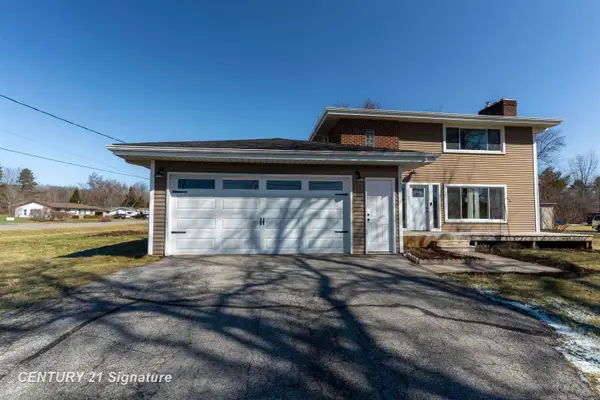 2251 E Stewart RD, Midland, MI 48640