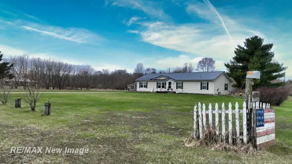 355 Carpenter RD, Fostoria, MI 48435