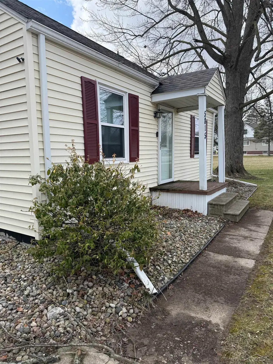 5815 Gratiot AVE, Saginaw, MI 48638 - #3