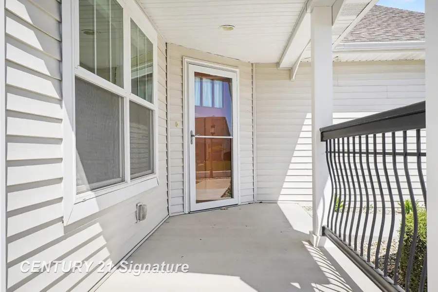 29 Tuscany CIR, Saginaw, MI 48603 - #3
