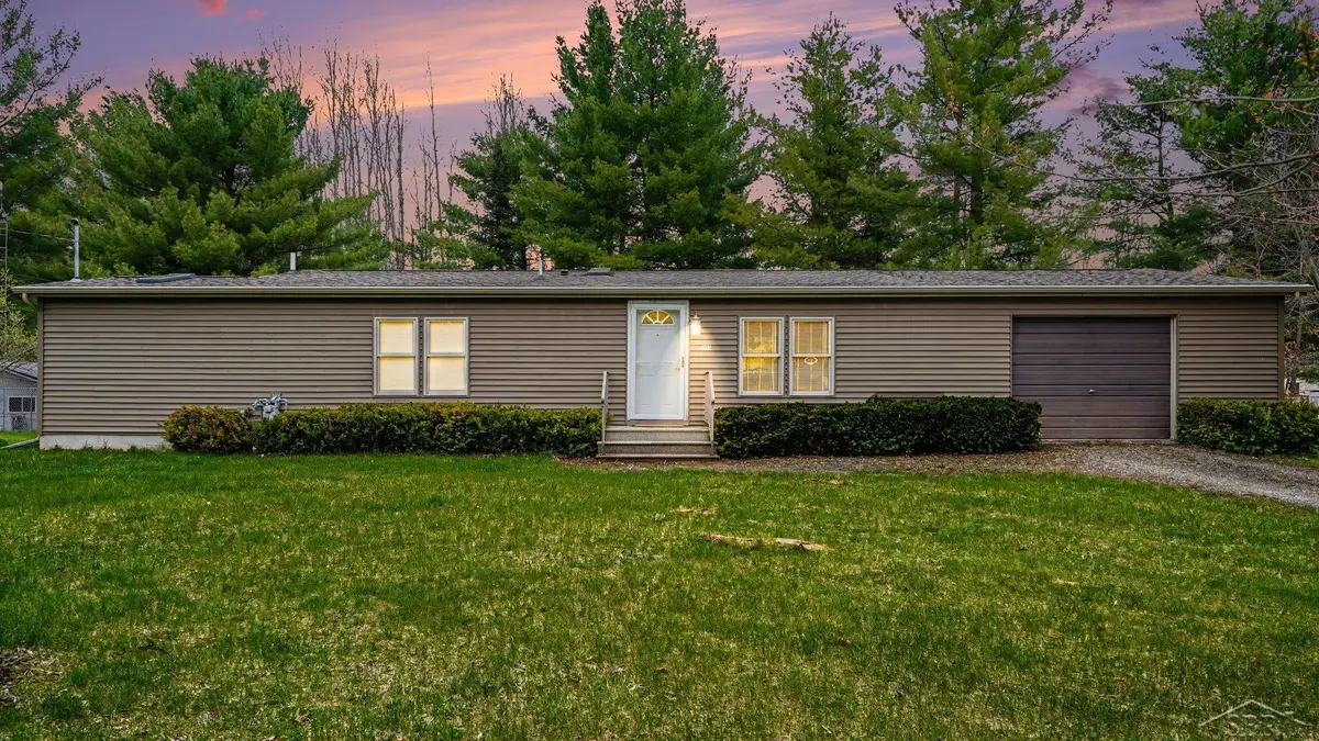 1553 Mills RD, Prescott, MI 48756 - #1