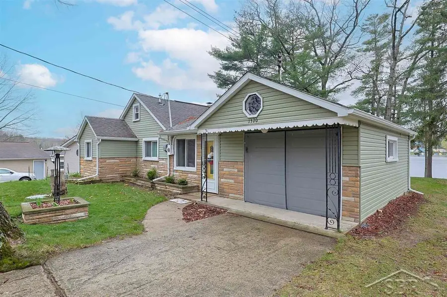 1320 Hillcrest DR, Lake, MI 48632 - #3