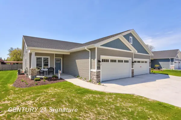 4086 Woodburn CT, Saginaw, MI 48603